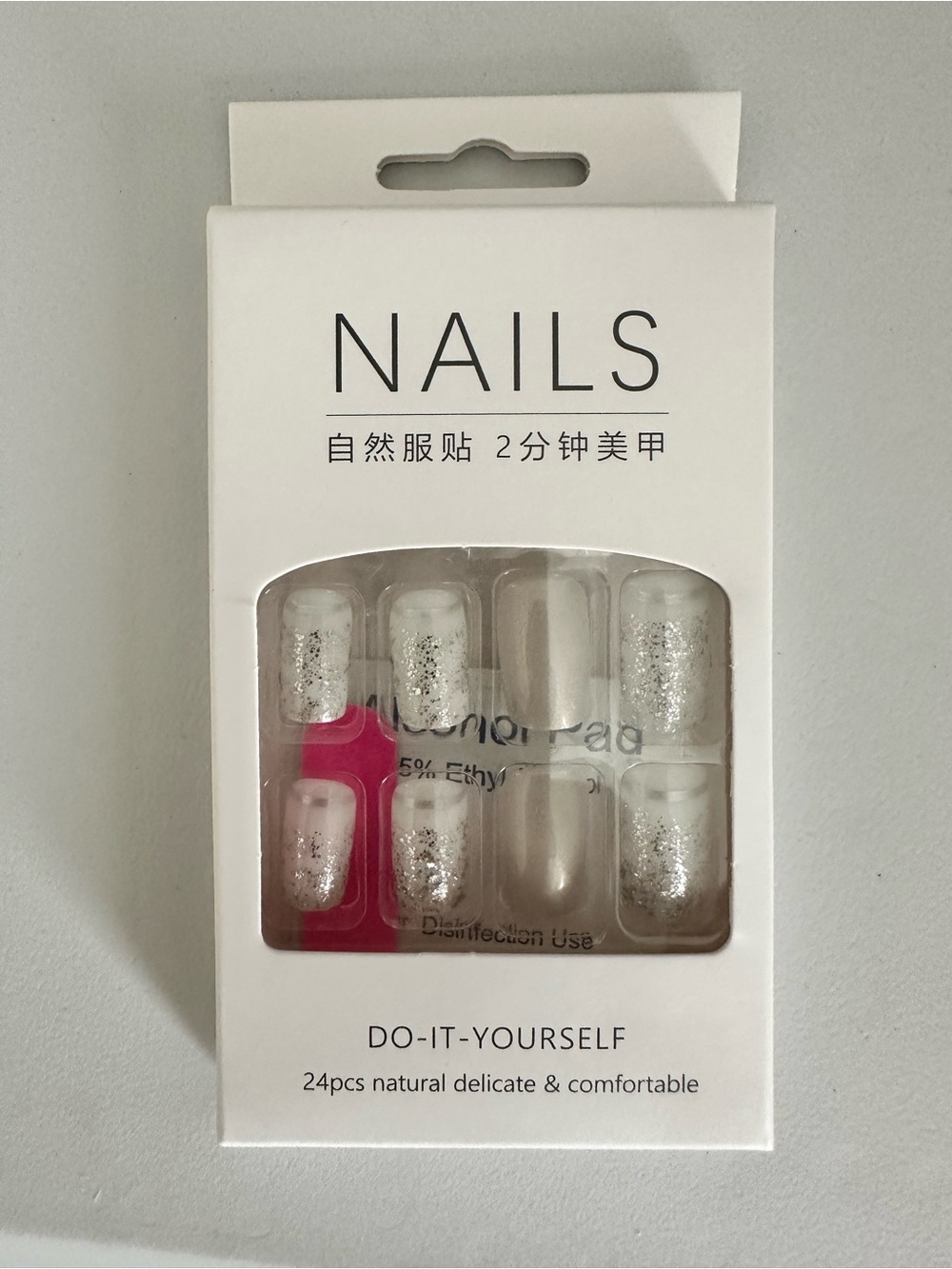 Press on Glue On Nails 24 pc set White Silver Glitter